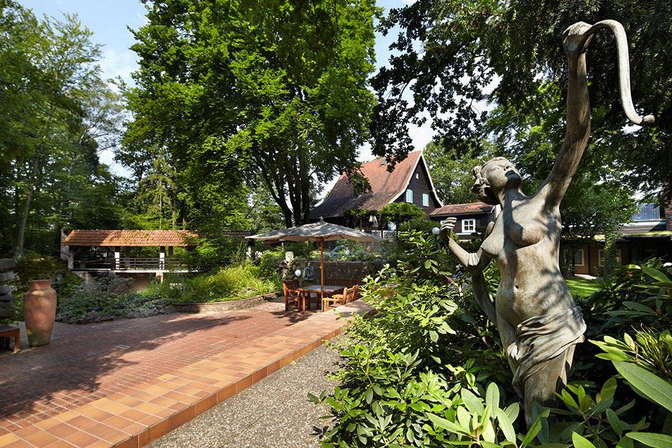 Architekturfotografie Fabian Aurel Hild privater Kunstgarten in Frankfurt