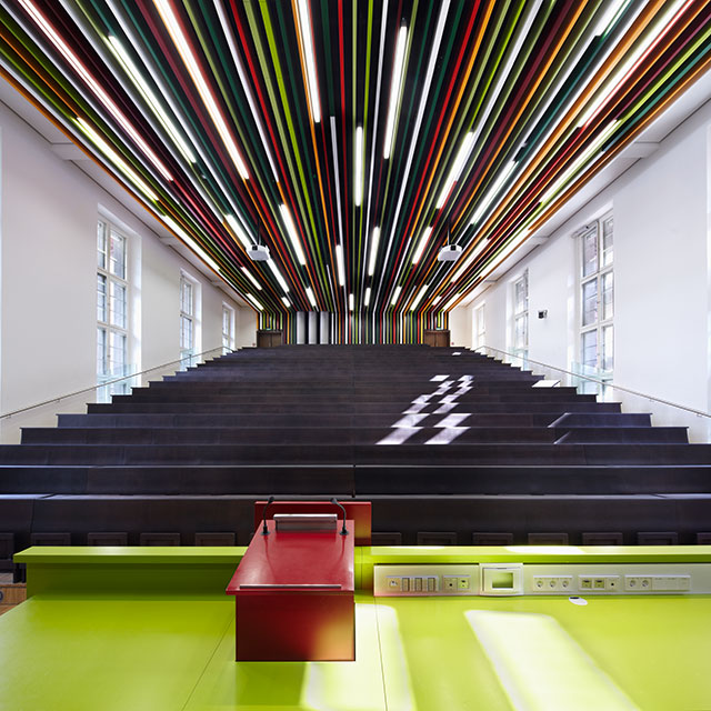 Interiorfotografie Fabian Aurel Hild für Blocher den Hörsaal in der Universität in Heidelberg